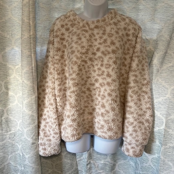 Jackets & Blazers - Cheetah print sweatshirt​​​​​​​​​​​​​​​​​​​